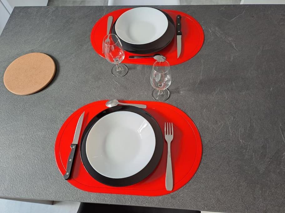 Agreable T2 Classe 3 Etoiles, Refait A Neuf, Dans Quartier Calme 罗德兹 外观 照片